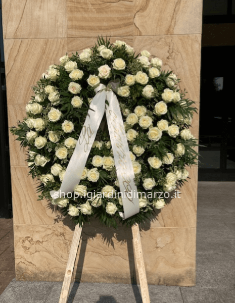 Corona funebre rose bianche