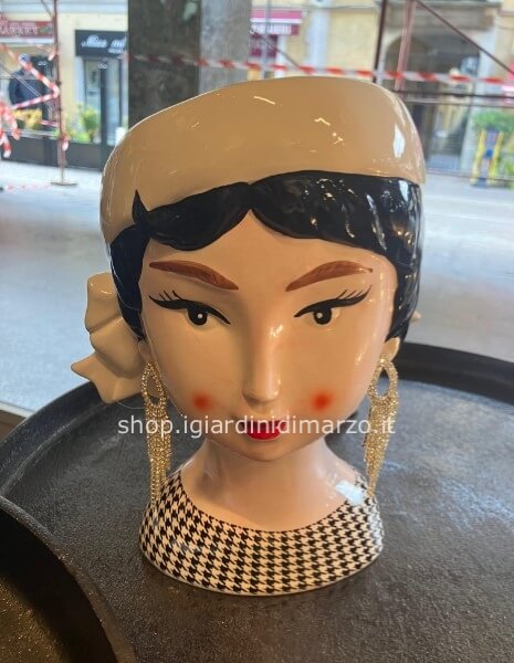 vaso Jolipa testa con orecchini